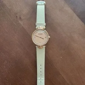 Versace Women\'s Watch in Rose Gold and Cream Versace | Accessories | Versace Versus Ladies Watch Rose  main image 4